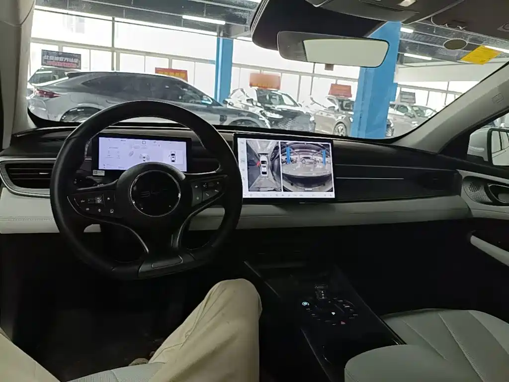 Seal 05 DM-i DM-i Smart Drive 120 KM Flagship