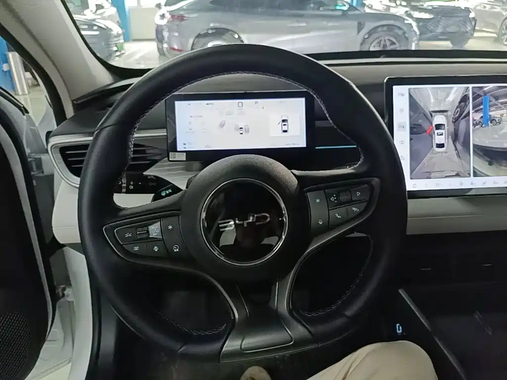 Seal 05 DM-i DM-i Smart Drive 120 KM Flagship