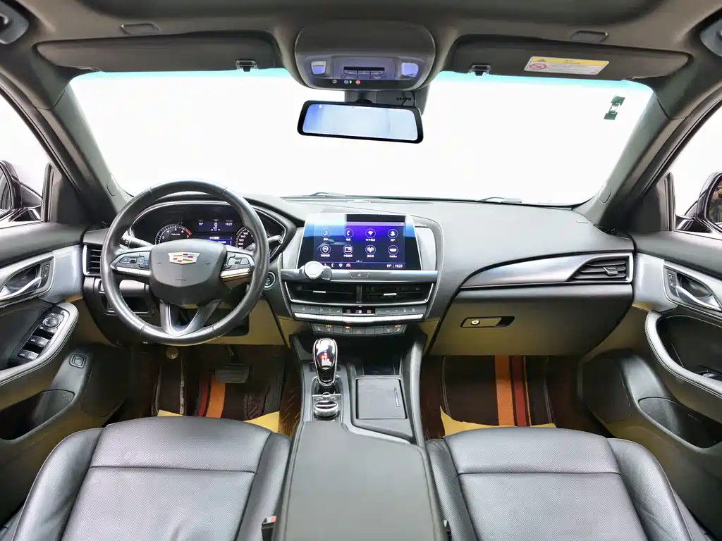 Cadillac CT5 28 T Luxury (Standard)