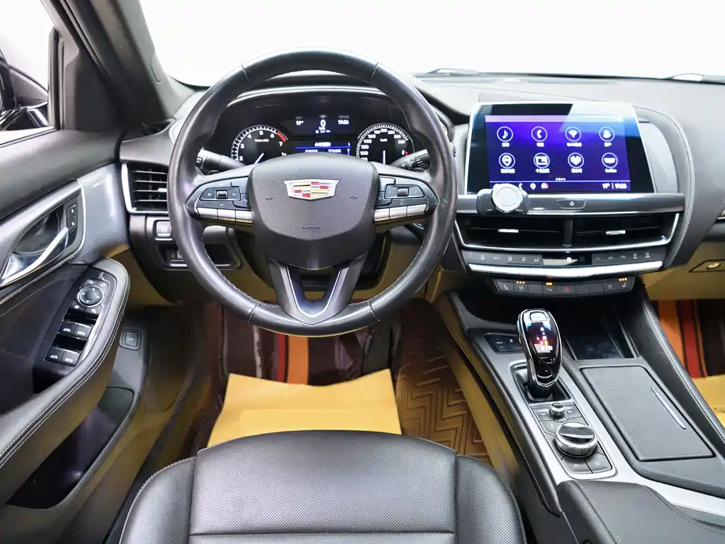 Cadillac CT5 28 T Luxury (Standard)