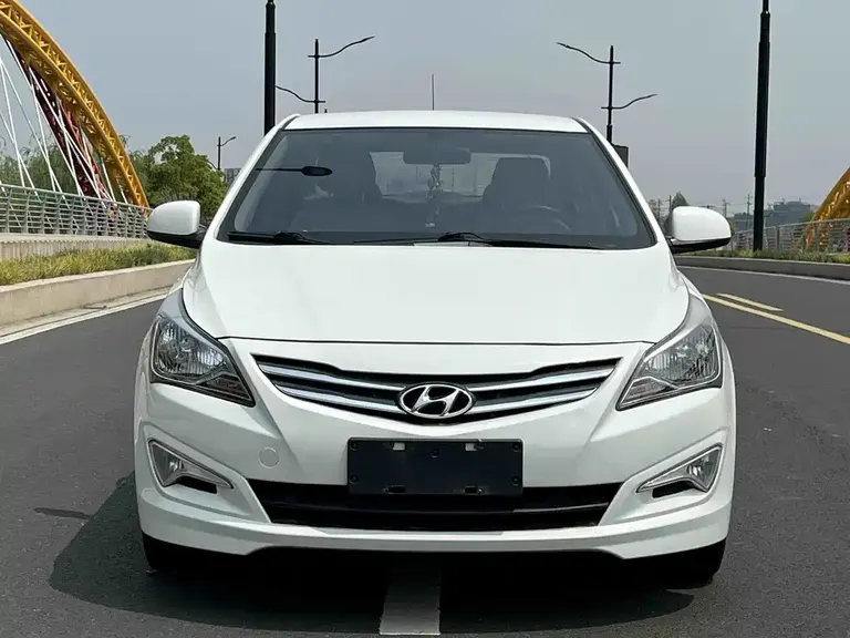 Hyundai Accent 1.4 L Auto Intelligent GLS