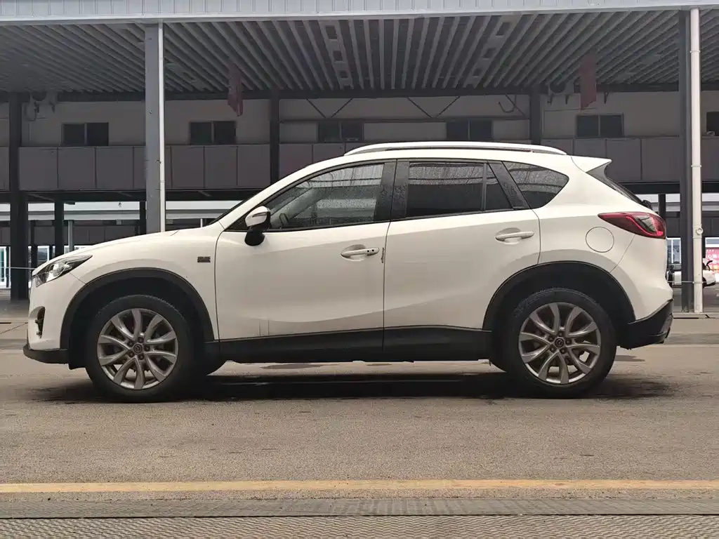 Mazda CX-5 2.5 L Auto 4 WD Distinguished
