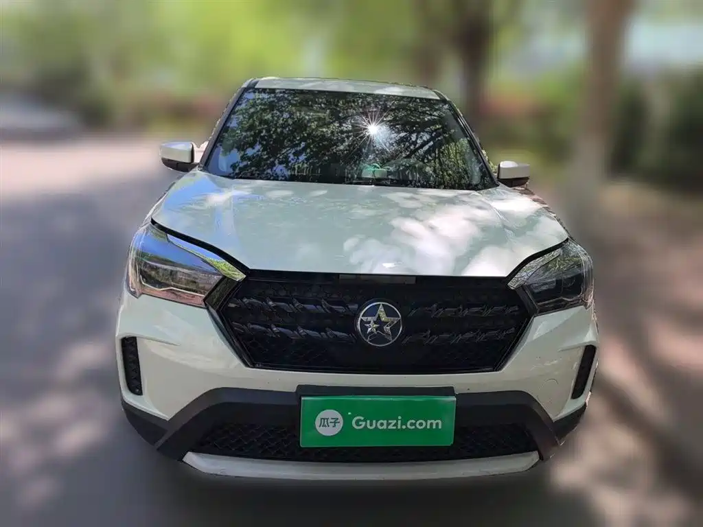 Venucia T60 启辰T60 2022款 1.6 L 手动智观版