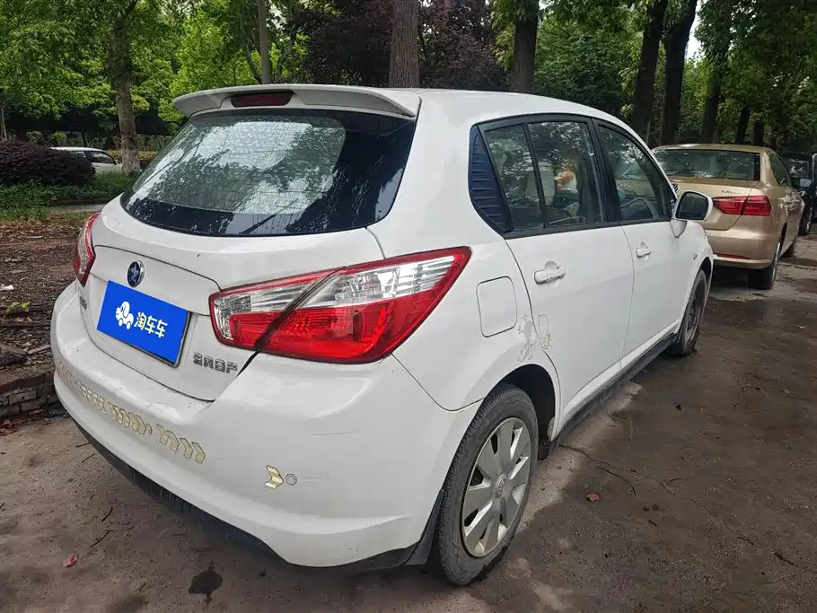 Venucia R50 1.6 L Auto Wonderful
