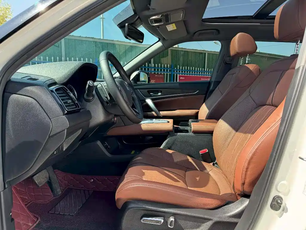 Honda UR-V 370 TURBO 4 WD Premium