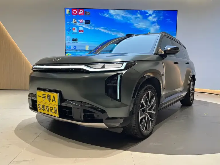 GAC Trumpchi Xiangwang S7 180 km Ultra 4 WD Lidar