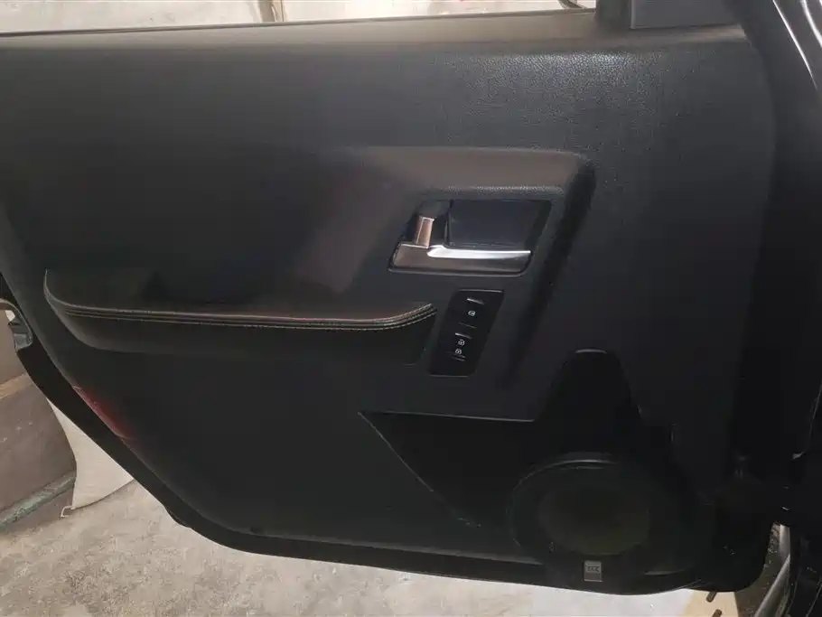 BAIC BJ40 40 L 2.3 T Auto 4 WD Premium