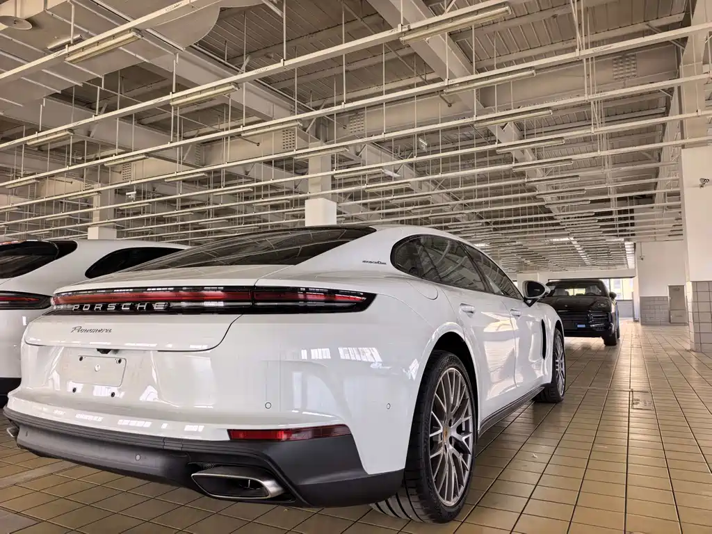 Panamera Panamera 2026款 Panamera 行政加长尽享版 2.9 T