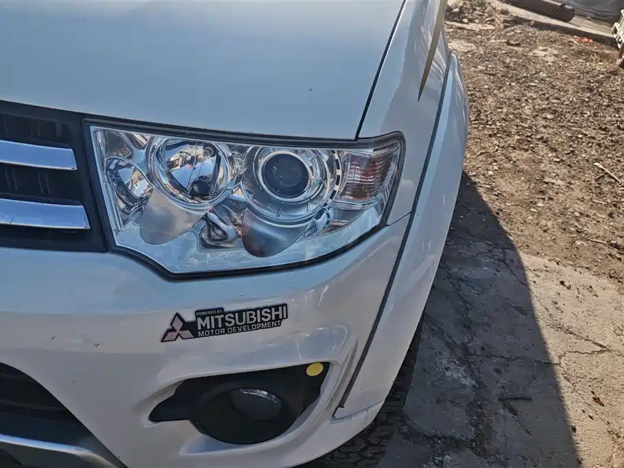 Pajero Sport 3.0 L Auto 4 WD Executive