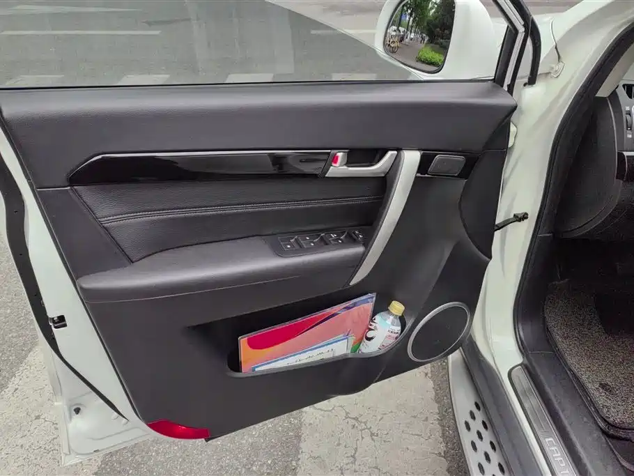 Captiva 2.4 L 4 WD Flagship 7-seat