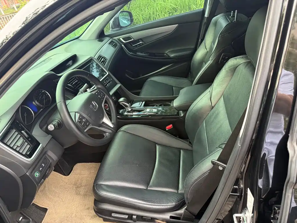 Spirior 2.4 L Distinguished