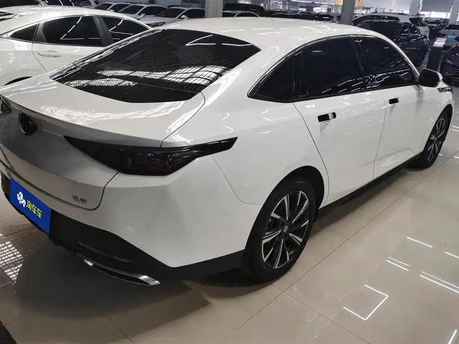 Eado 1.5 T GDI Auto Distinguished