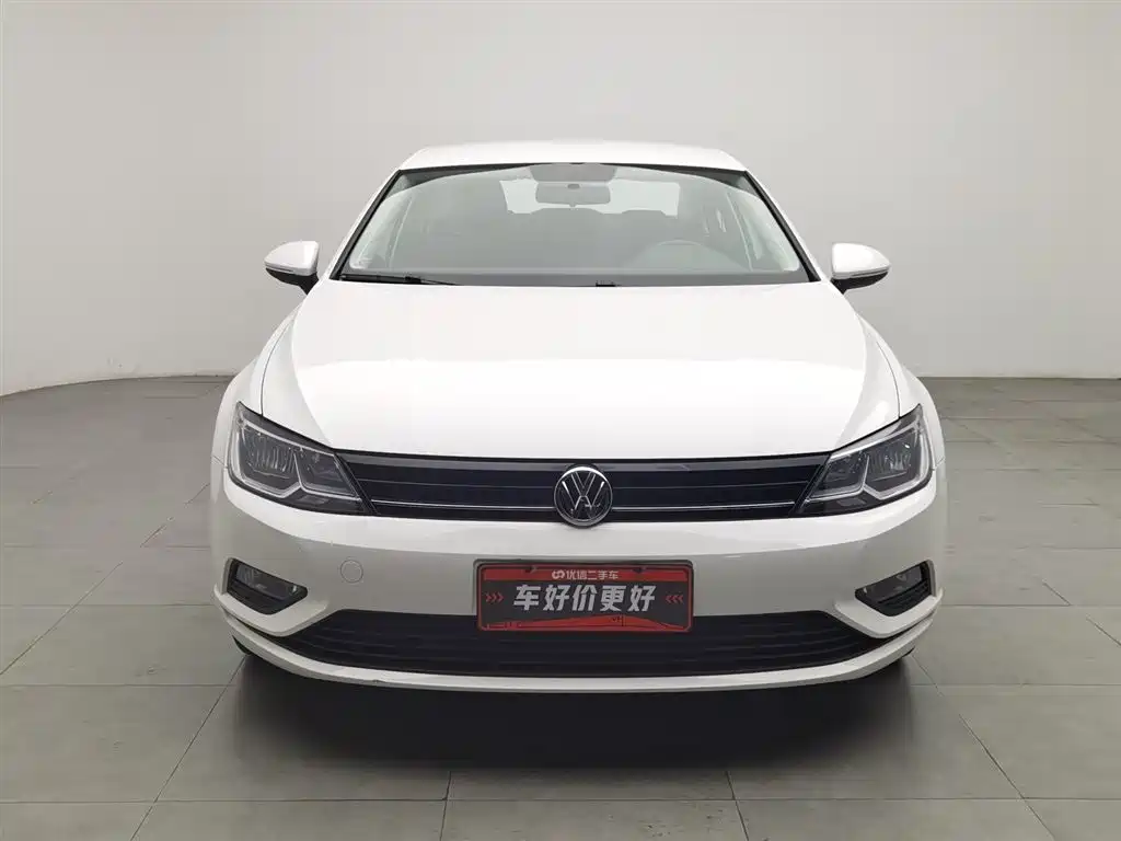 Lamando 230 TSI DSG Style