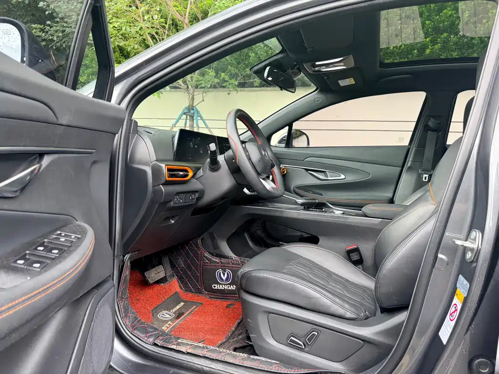 Changan UNI-T 1.5 T Distinguished