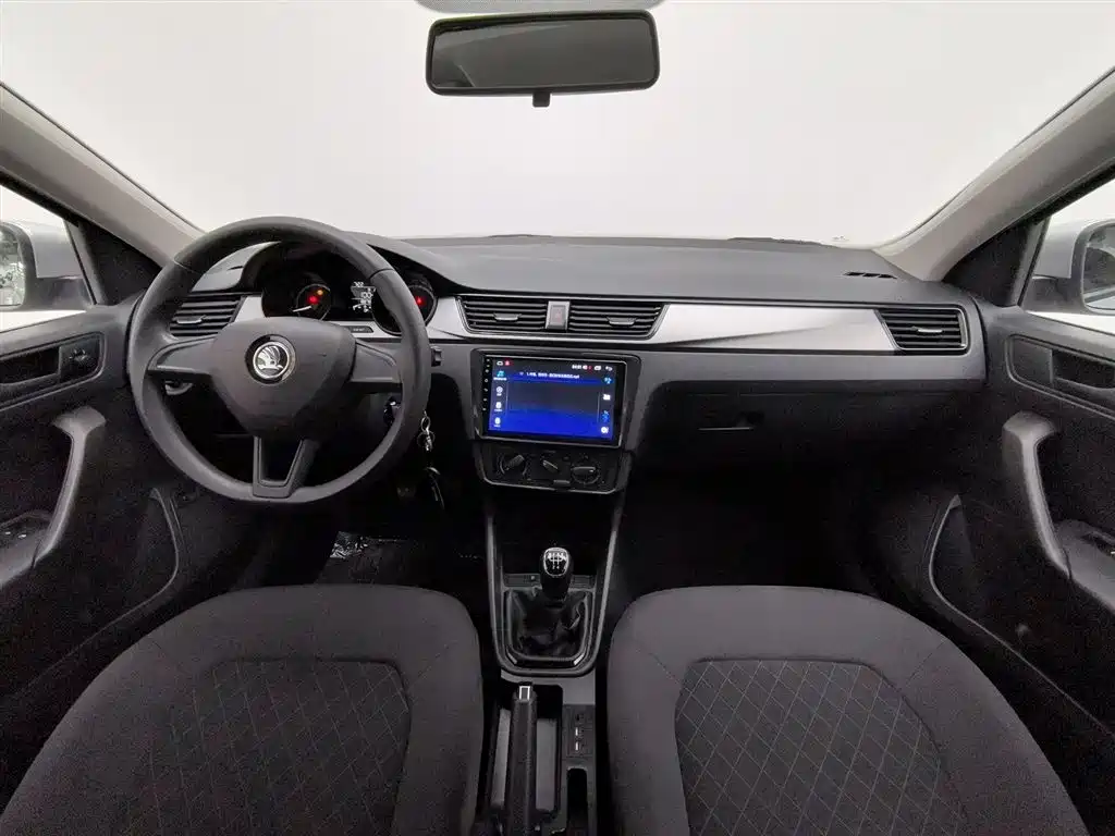 Rapid 1.5 L Manual Standard