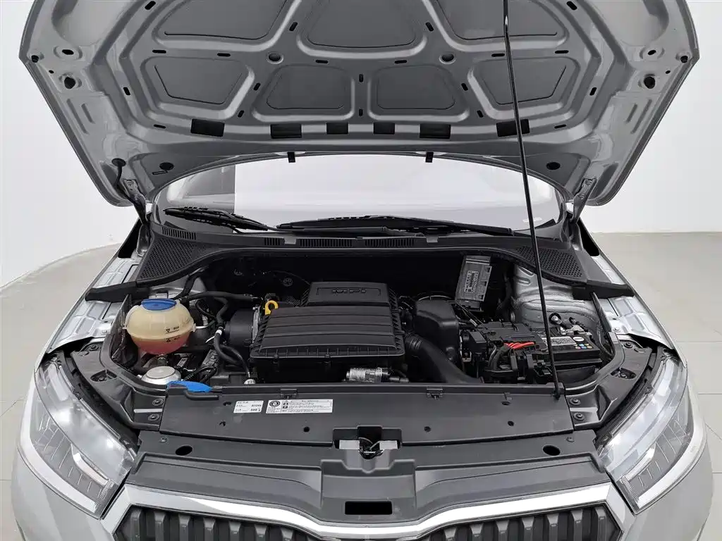 Rapid 1.5 L Manual Standard