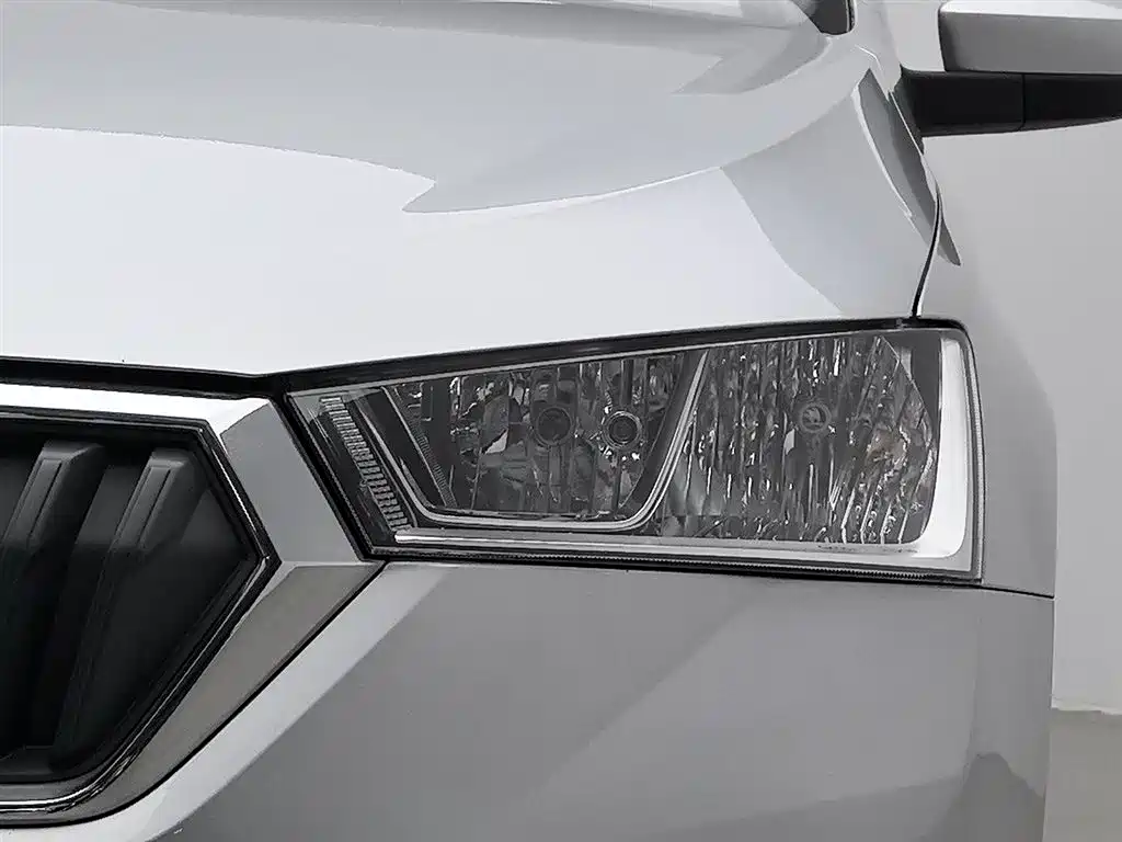 Rapid 1.5 L Manual Standard