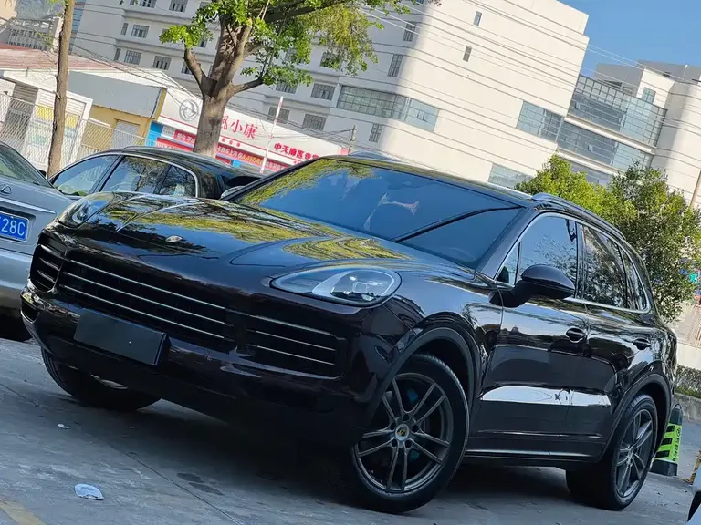 Porsche Cayenne 3.0 T Auto