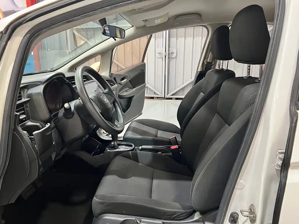 Fit 1.5 L CVT Comfort