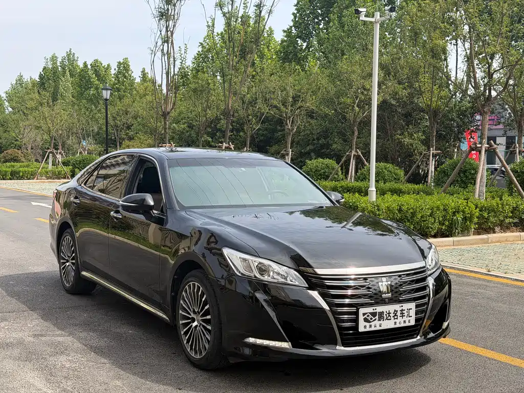 Crown 2.0 T Sport