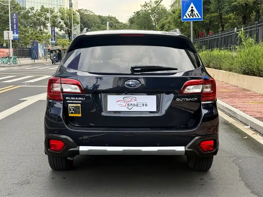 Outback 2.5 i Sport Navigation EyeSight