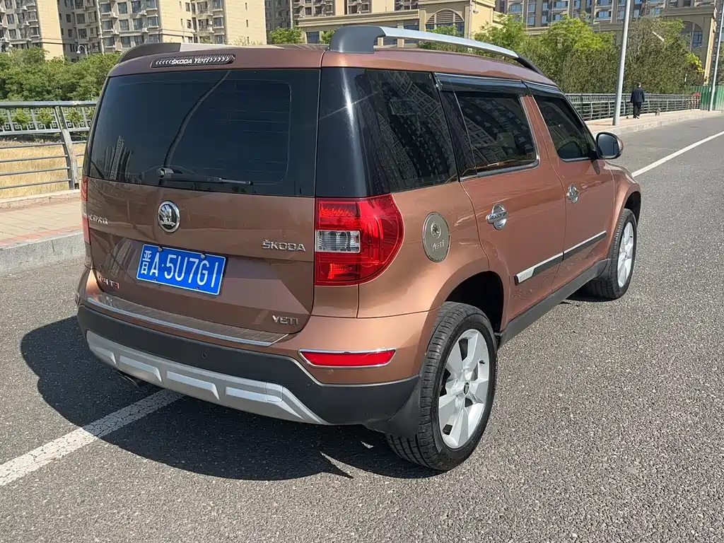 Yeti 1.8 TSI DSG Arctic
