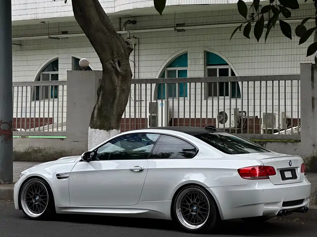 BMW M3 宝马M3 2010款 M3 4.0 L 手动
