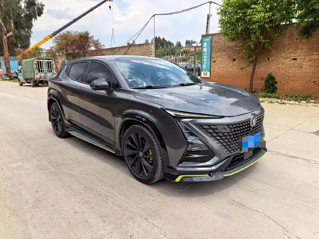 Changan UNI-T 1.5 T Sport Distinguished