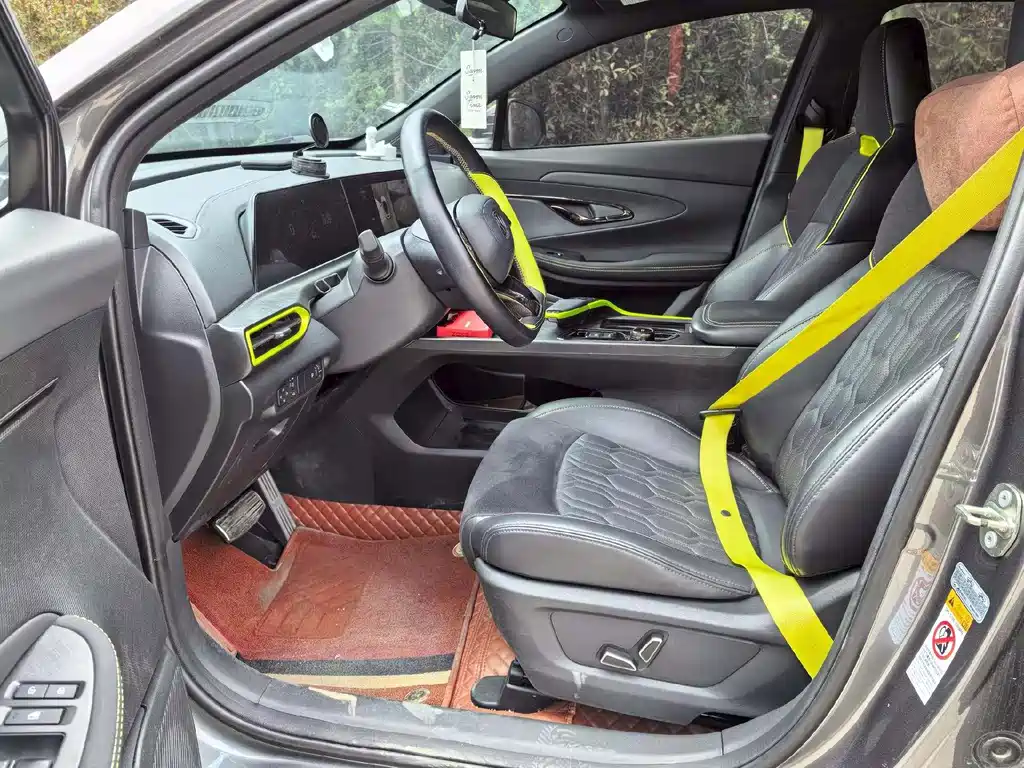 Changan UNI-T 1.5 T Sport Distinguished