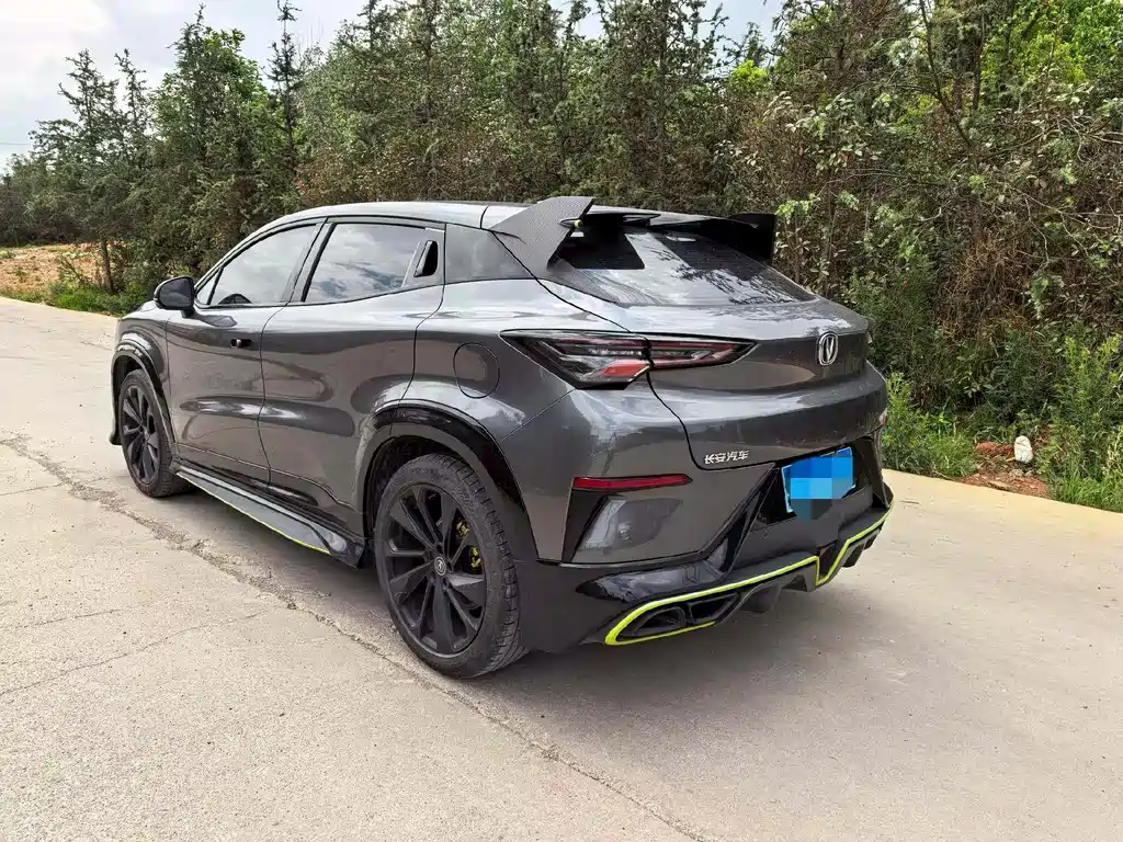 Changan UNI-T 1.5 T Sport Distinguished