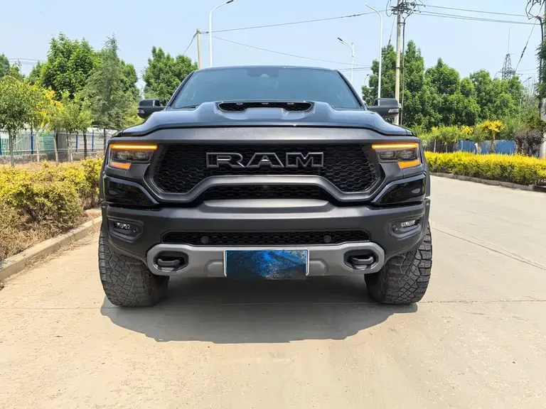 RAM Trucks 6.2 T Auto