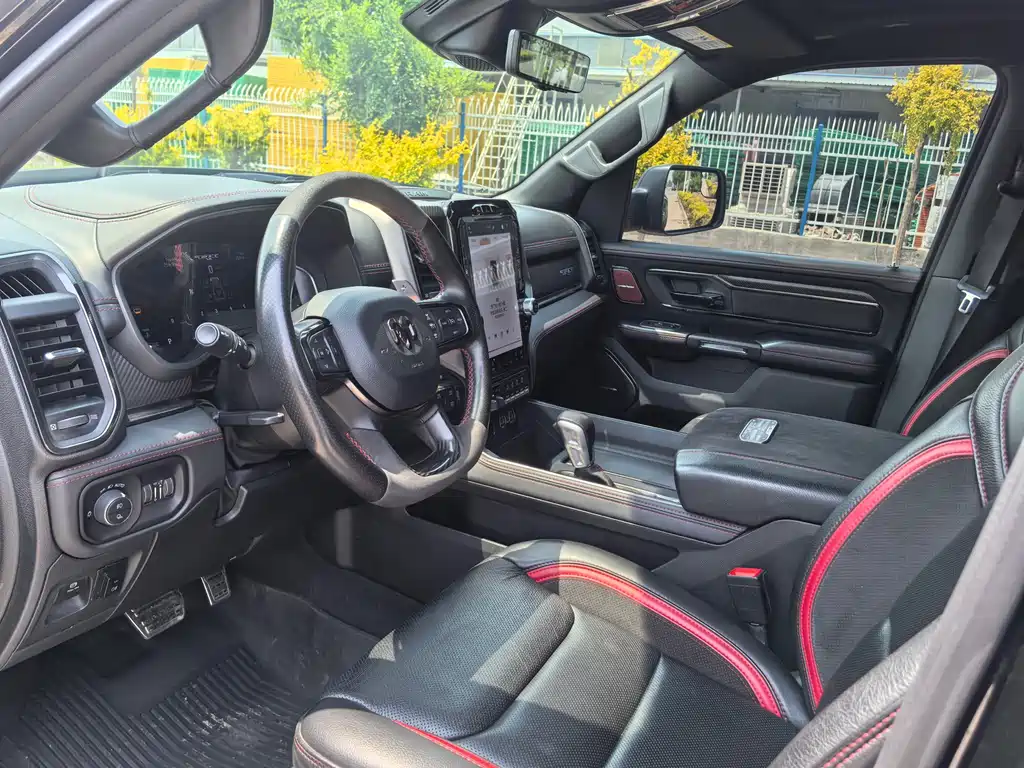 RAM Trucks 6.2 T Auto