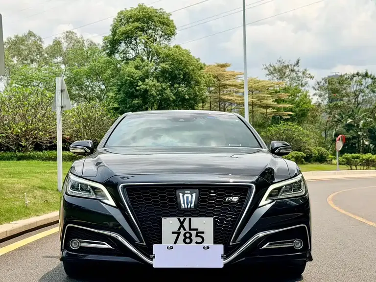 Toyota Crown (Import) 皇冠进口 2026款 3.5 L 自动