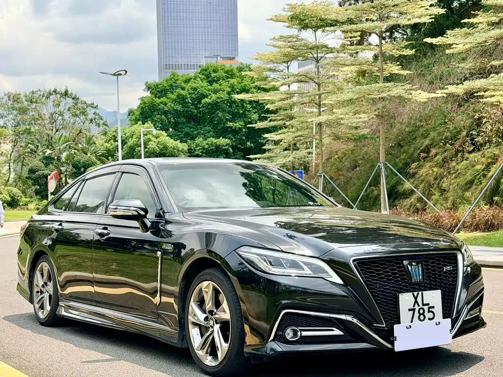 Crown (Import) 皇冠进口 2026款 3.5 L 自动