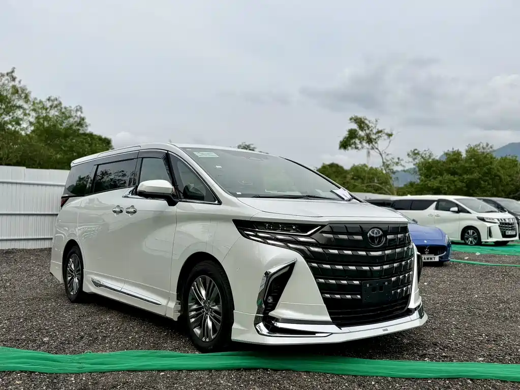 Alphard 埃尔法 2023款 2.5 L 自动