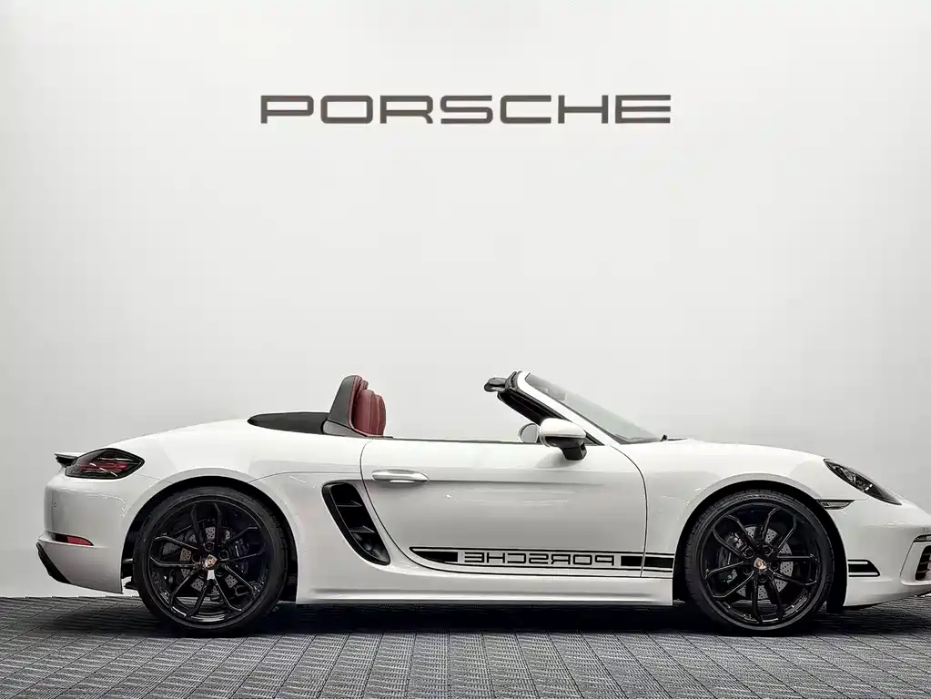 Porsche 718 保时捷718 2025款 Boxster 2.0 T