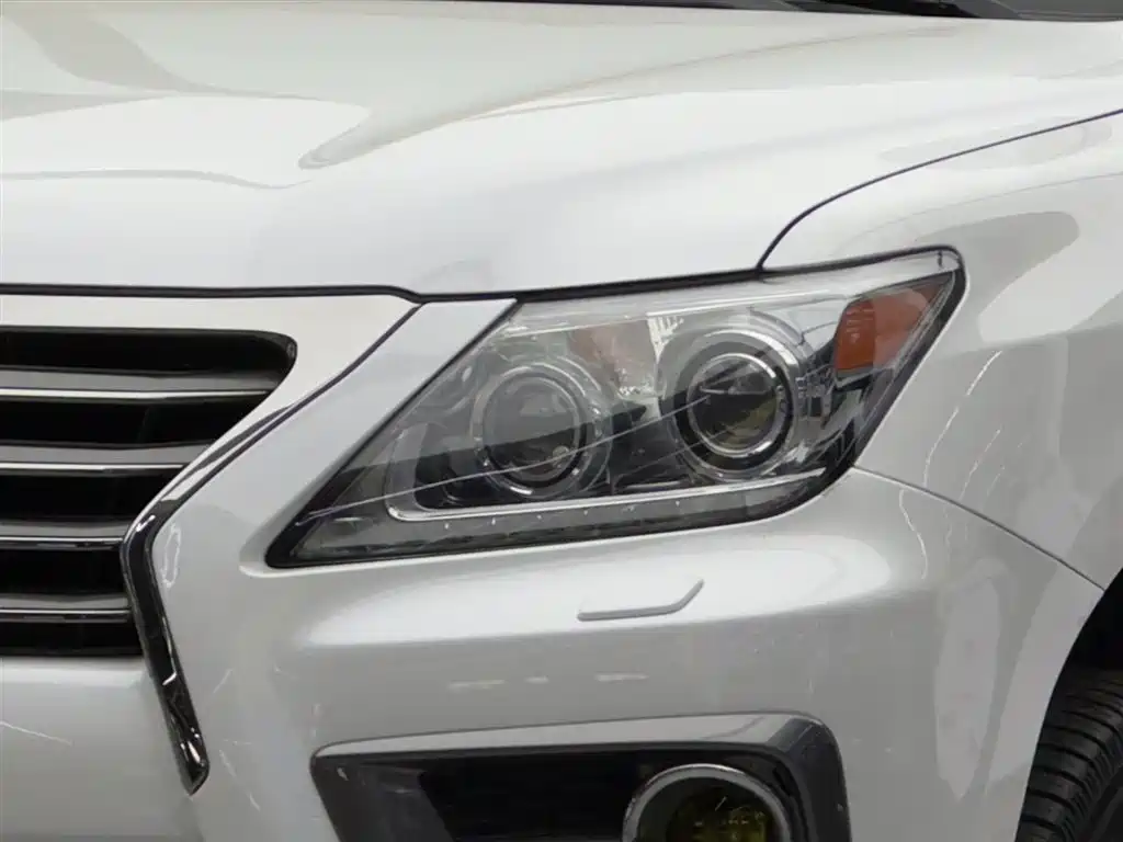 Lexus LX LX570 Middle East