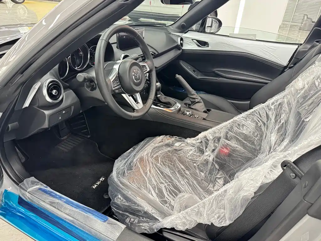 Mazda MX-5 马自达MX-5 2025款 2.0 L 自动