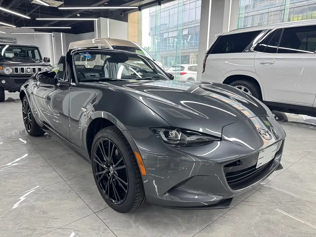 Mazda MX-5 2.0 L Manual