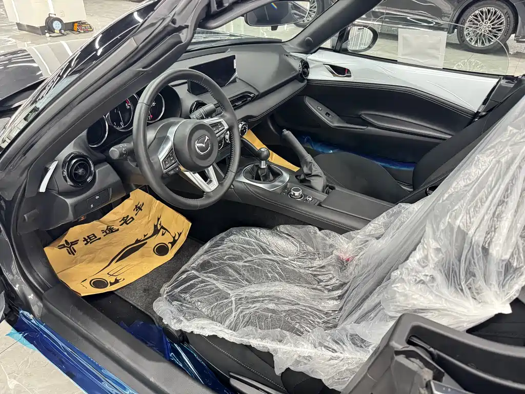 Mazda MX-5 2.0 L Manual