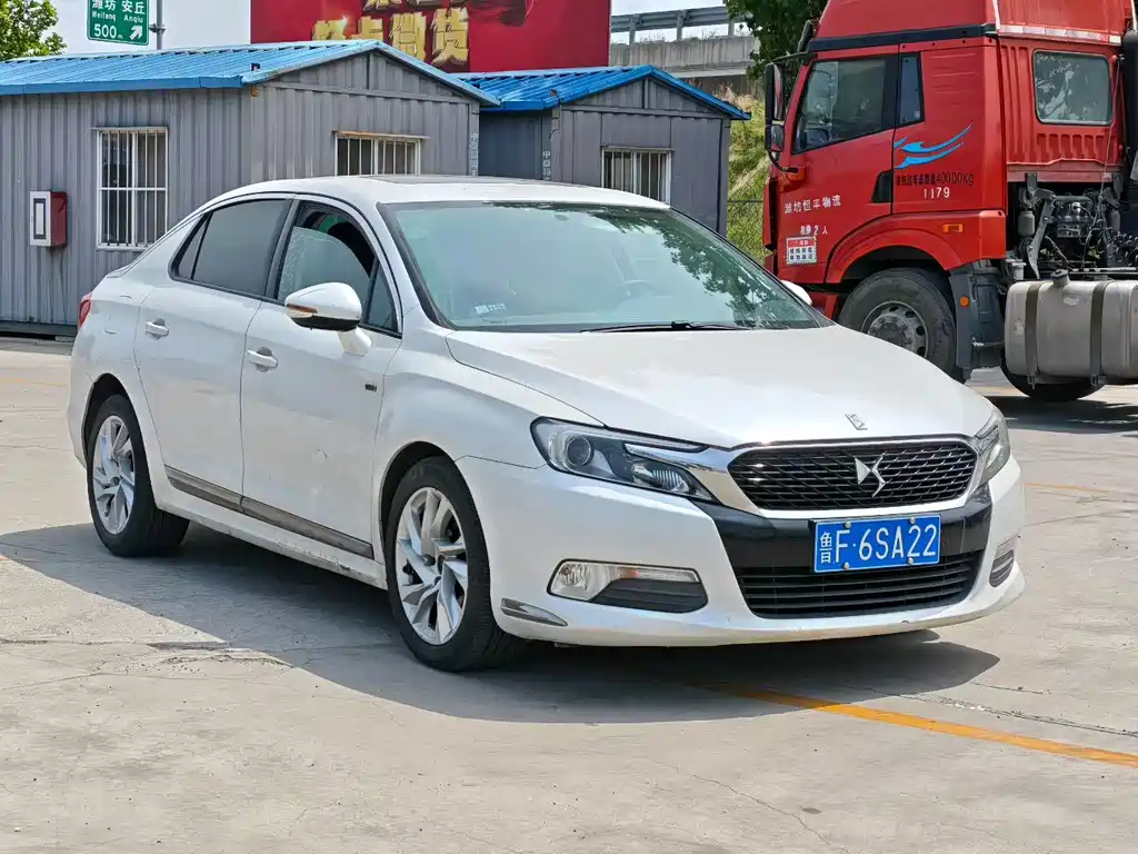 DS 5 LS 1.6 T Style THP160