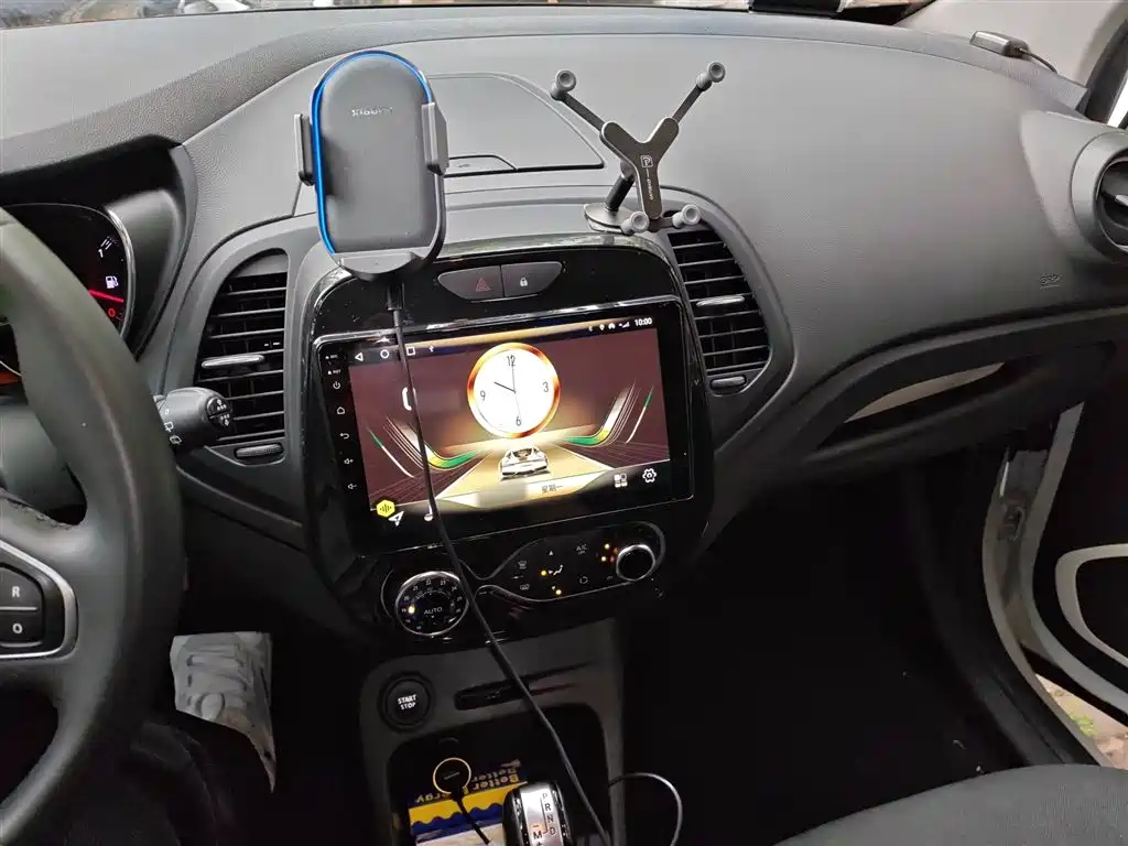 Captur TCe190 Urban Agile