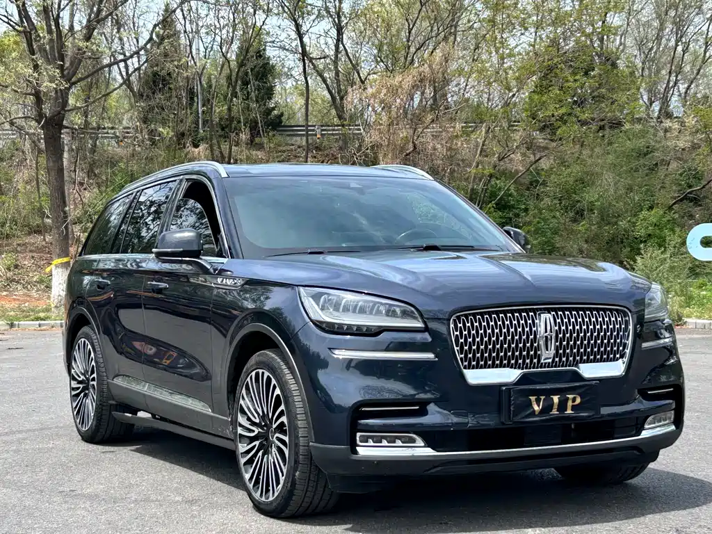 Aviator 3.0 T V6 4 WD Graceful