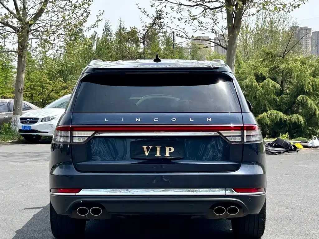 Aviator 3.0 T V6 4 WD Graceful