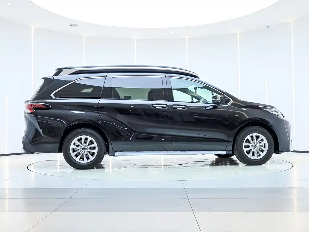 Granvia 2.5 L Hybrid Comfort