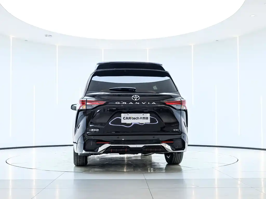 Granvia 2.5 L Hybrid Comfort