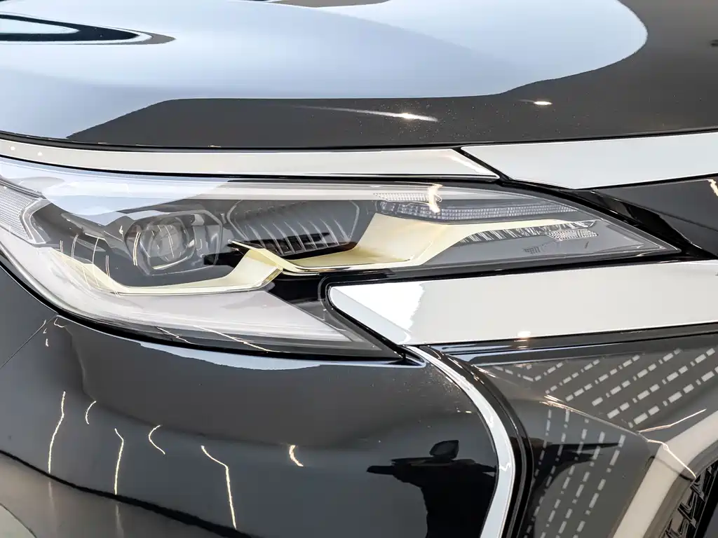 Granvia 2.5 L Hybrid Comfort