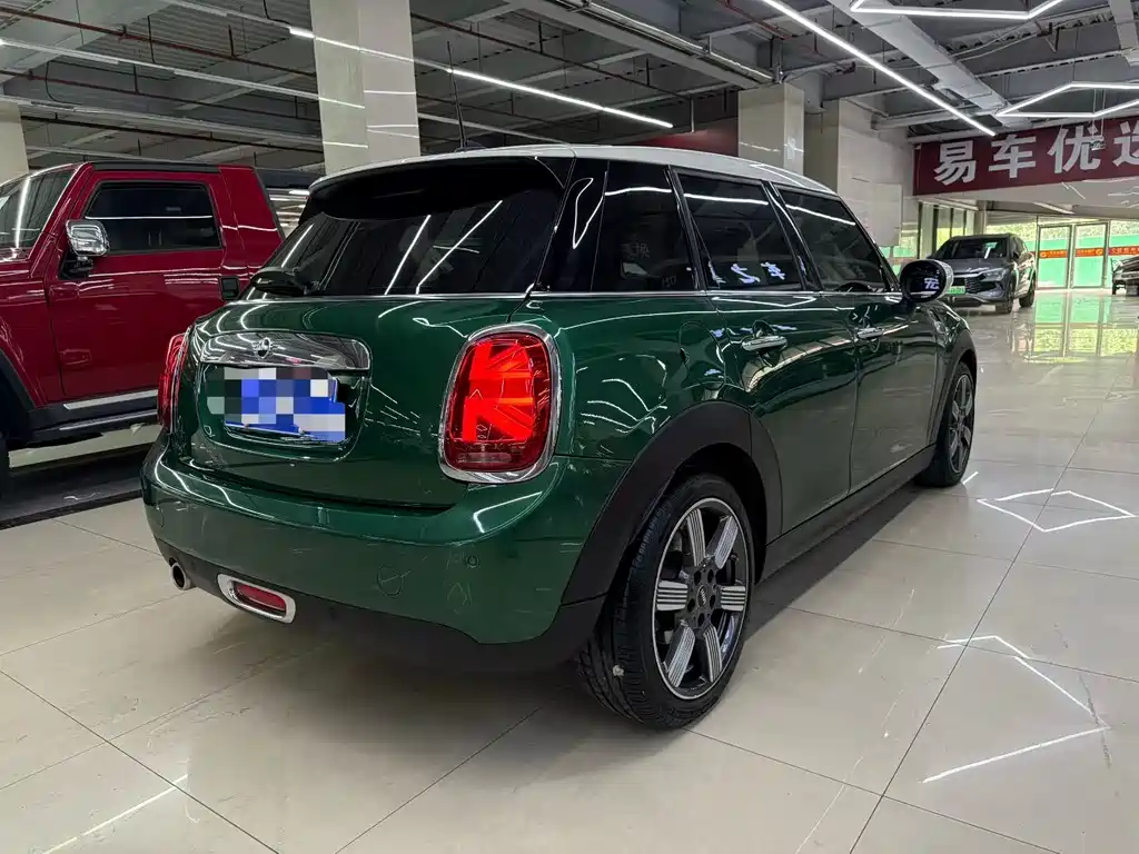 MINI MINI 2019款 1.5 T COOPER 60周年纪念版 五门版