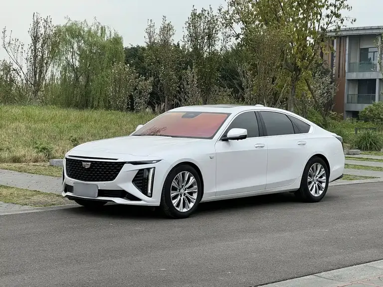 Cadillac CT6 28 T Distinguished