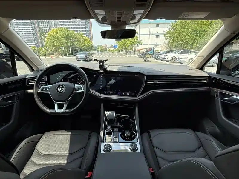 Touareg 3.0 TSI Sharp Enjoyment CN-VI